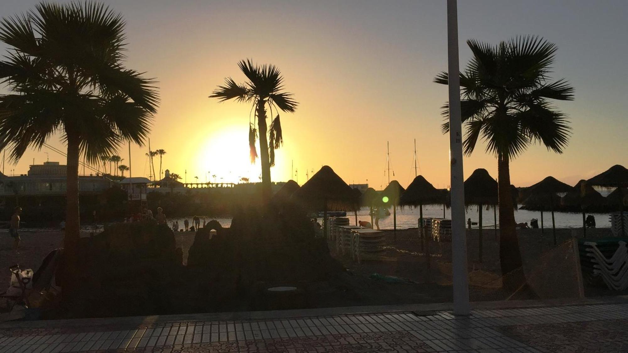 Blue Bay Paradise - Beach Front Apartment With Sea View Playa Paraiso  Exteriör bild